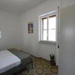 Ar Nyaraló