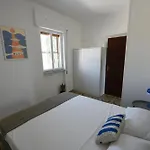 Ar Nyaraló *