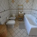 Nyaraló Ar *